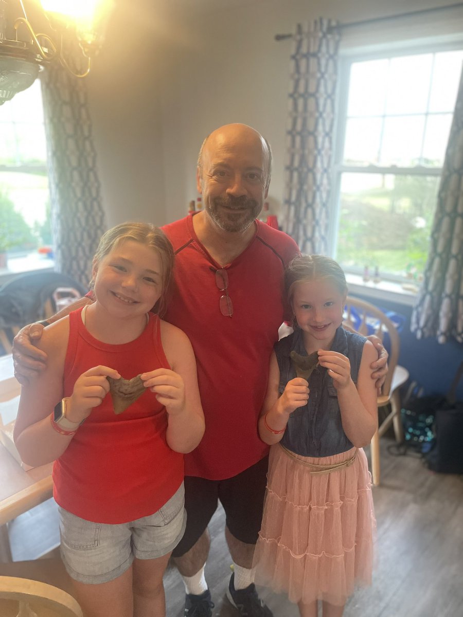 vinnyvass's tweet photo. Celebrating #SharkWeek with Megalodon teeth from PopPop! https://t.co/ot4YaHTagK