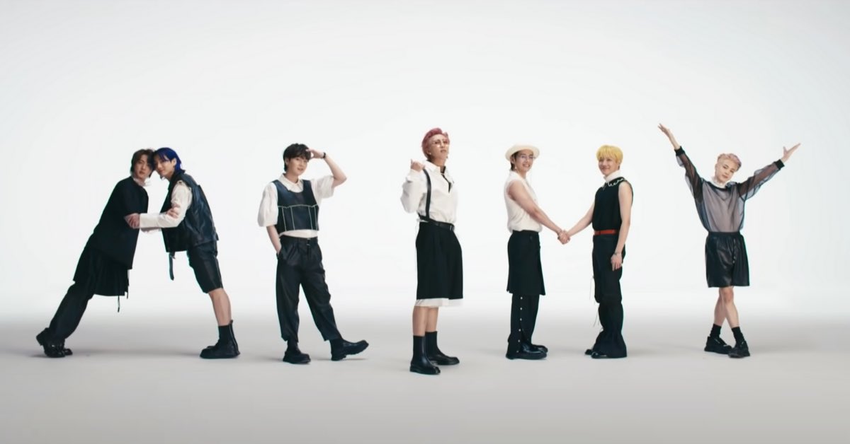 BTS_ARMY's tweet photo. 2013.07.09 - 2024.07.09 Happy 11th Birthday, A.R.M.Y (Adorable Representative M.C for Youth) 💜💜💜💜💜💜💜 #ARMYday #BTSARMY #BTS @BTS_twt @bts_bighit #HappyBirthdayARMY https://t.co/wc5YFfqTPu
