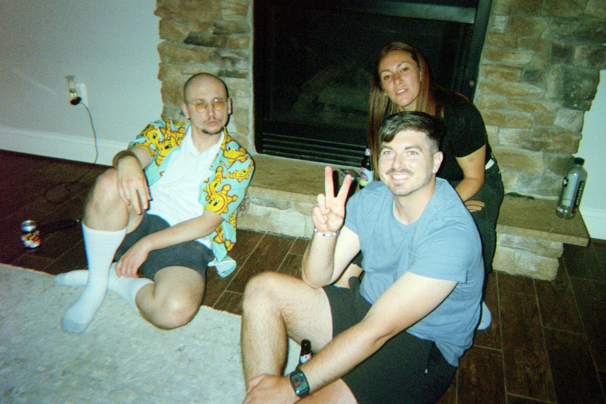soft_licorice's tweet photo. developed most of my PACE pics!! here are some faves :3 https://t.co/eIrL6nSCgh