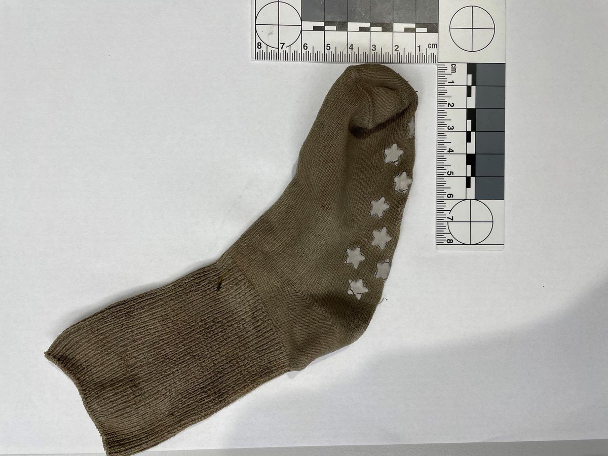 تواصلوا معاي بالامس شرطة بيرن سويسرا انه تم العثور على شراب ولدي عبدالعزيز بالقرب من مكان جثة ابوه، يارب انا راضيه بقضائك و قدرك اتمنى بس اشوفه وادفنه اللهم اني استودعتك ولدي 🙏