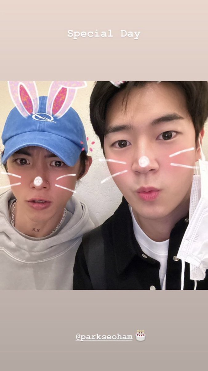 dearest_seoham's tweet photo. 뵤 표정의 박서함을 좋아함
😯💗 https://t.co/1BYHhCzLWh