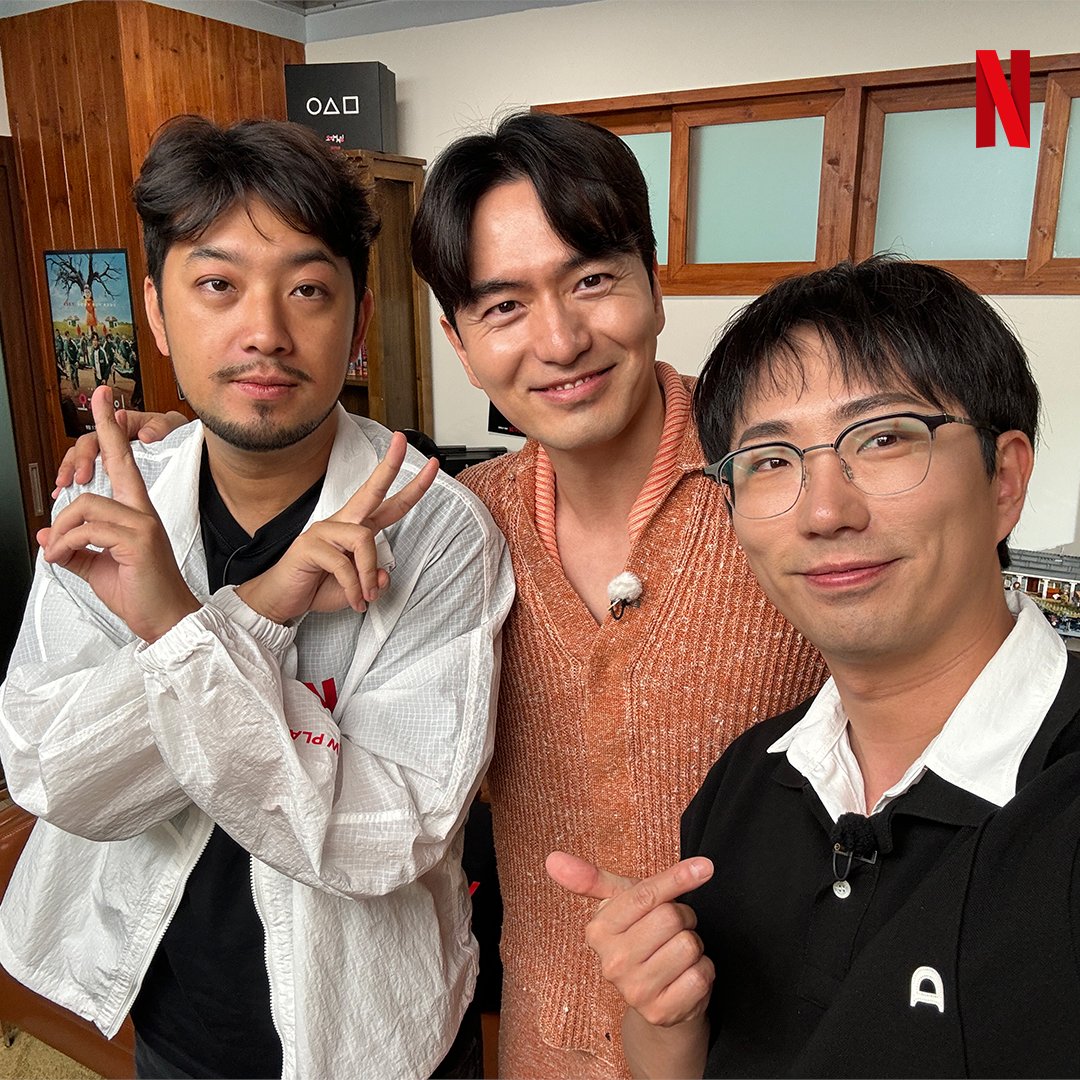 NetflixKR's tweet image. 약스포: 놀러 온 친구 중 가장 말 많음

다음 주 &amp;lt;홍보하러 온 건 아닌데&amp;gt;에는 병건과 창호를 너무 좋아하는 진욱이가 놀러 옵니다. 한껏 들뜬 진욱이와의 수다, 다음 주 화요일에 넷플릭스 코리아 유튜브에서 만나요. 얏호! 얏얏호!