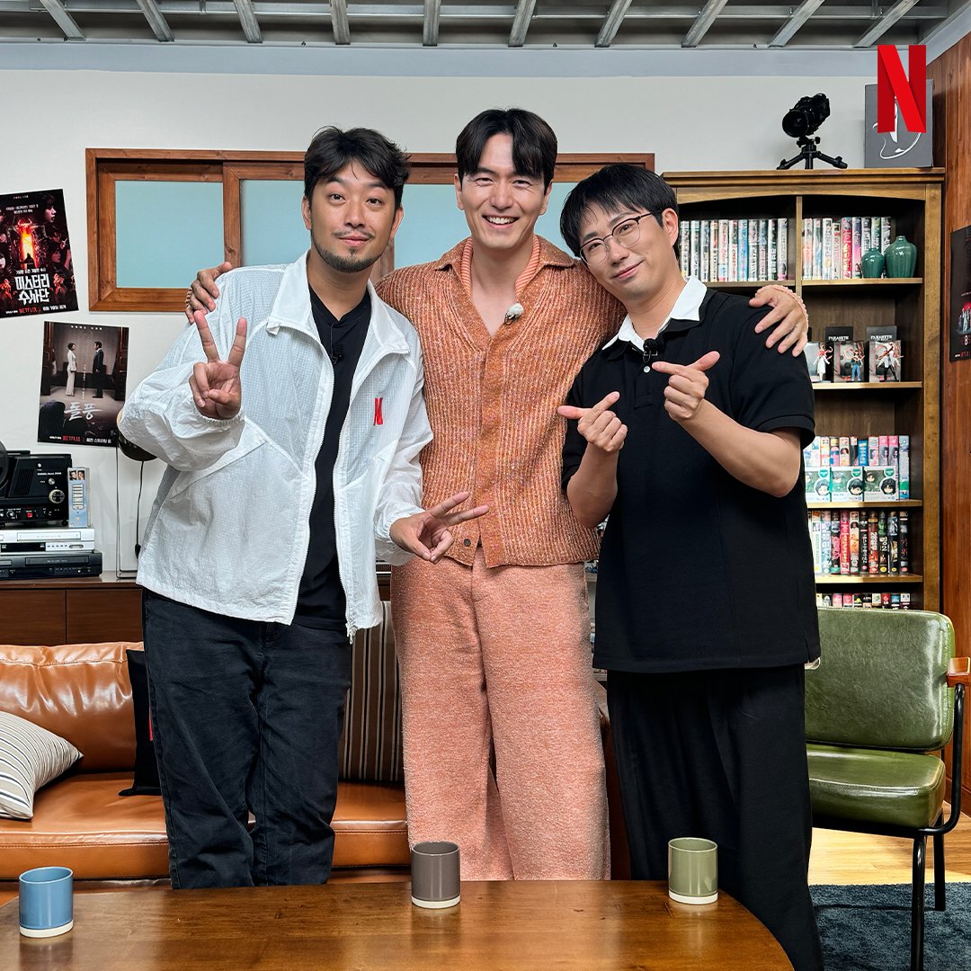 NetflixKR's tweet image. 약스포: 놀러 온 친구 중 가장 말 많음

다음 주 &amp;lt;홍보하러 온 건 아닌데&amp;gt;에는 병건과 창호를 너무 좋아하는 진욱이가 놀러 옵니다. 한껏 들뜬 진욱이와의 수다, 다음 주 화요일에 넷플릭스 코리아 유튜브에서 만나요. 얏호! 얏얏호!