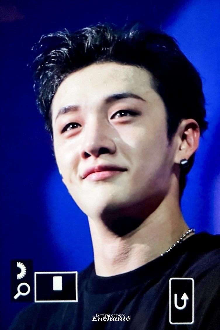 bluespsm's tweet photo. i miss u i love u bangforehead https://t.co/D9Uvda8HUB