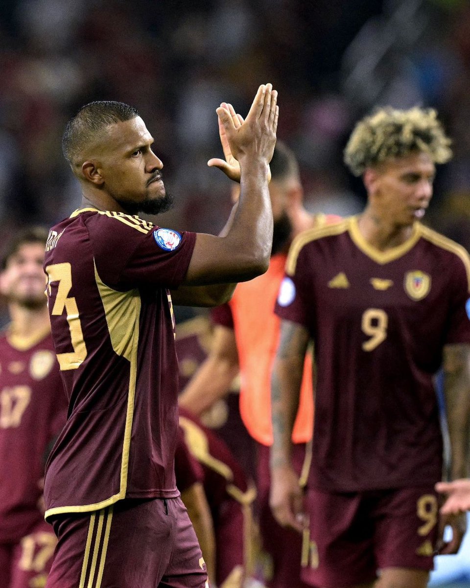 FrancoDeVita's tweet photo. Aparte de lo arrecho que han sido en el campo, lo más grande que han conseguido es que el mundo entero hable de la Vinotinto. https://t.co/1C2PLhN2q9