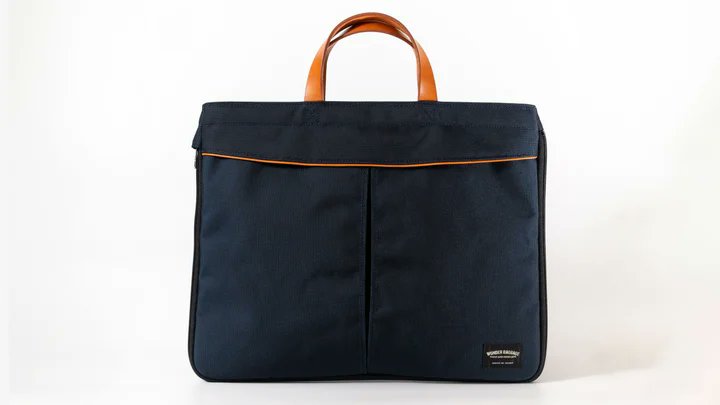 PRTIMES_JP's tweet photo. バッグブランド WONDER BAGGAGE、高強度極薄設計 の防水ビジネスブリーフケース「edge brief」を7月13日にリリース 
https://t.co/6PMh5RvUmP @PRTIMES_JP https://t.co/H2jltr25dR