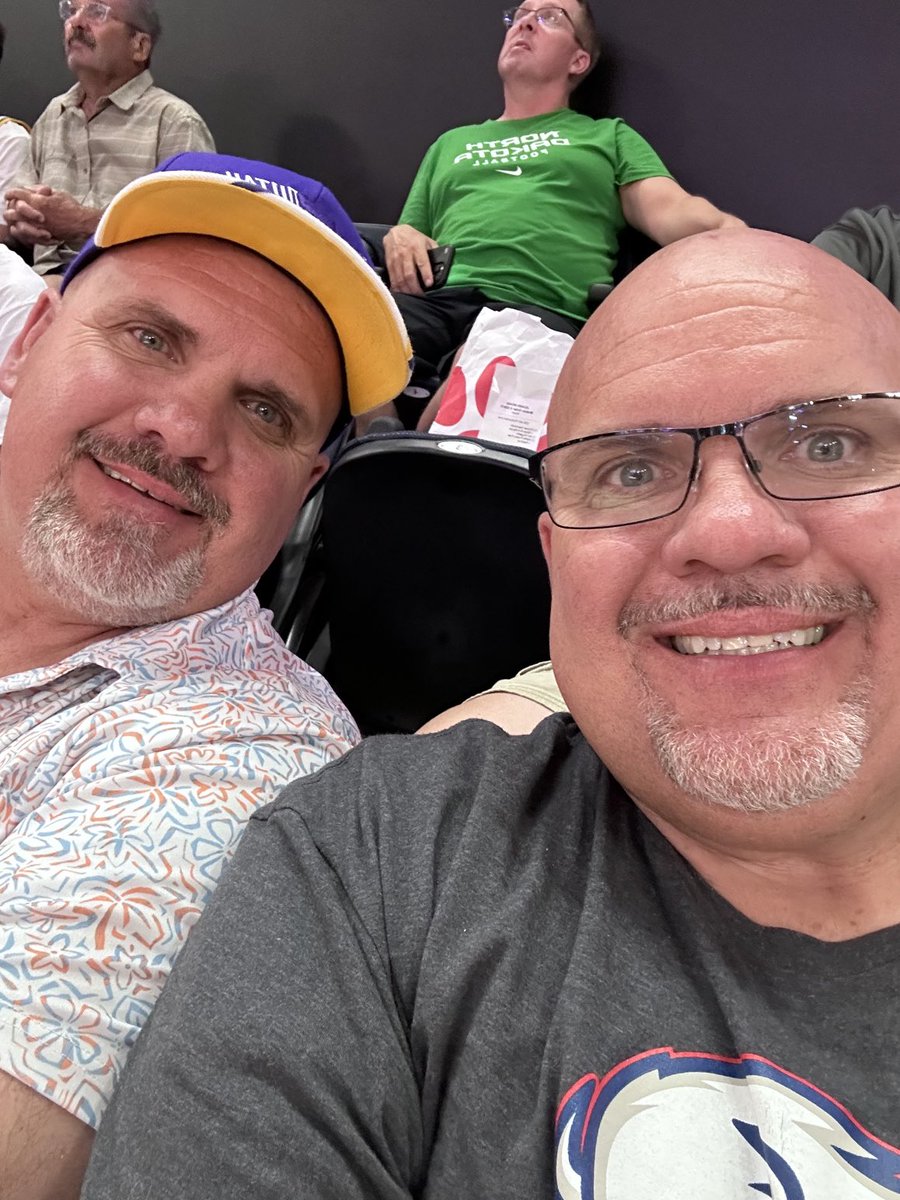 PeterNeibert1's tweet photo. Go Jazz! #TakeNote https://t.co/qv0airAkNW