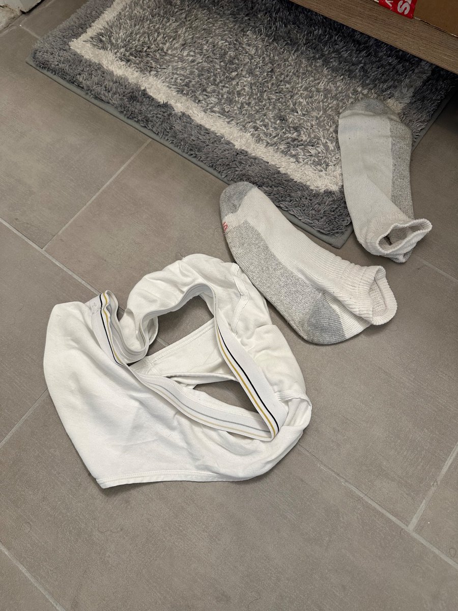 SfGaybro's tweet photo. ☝️ only guys who have tried on their dad’s tighty whities can like &amp; RT this post. https://t.co/CMhCpc5x3C