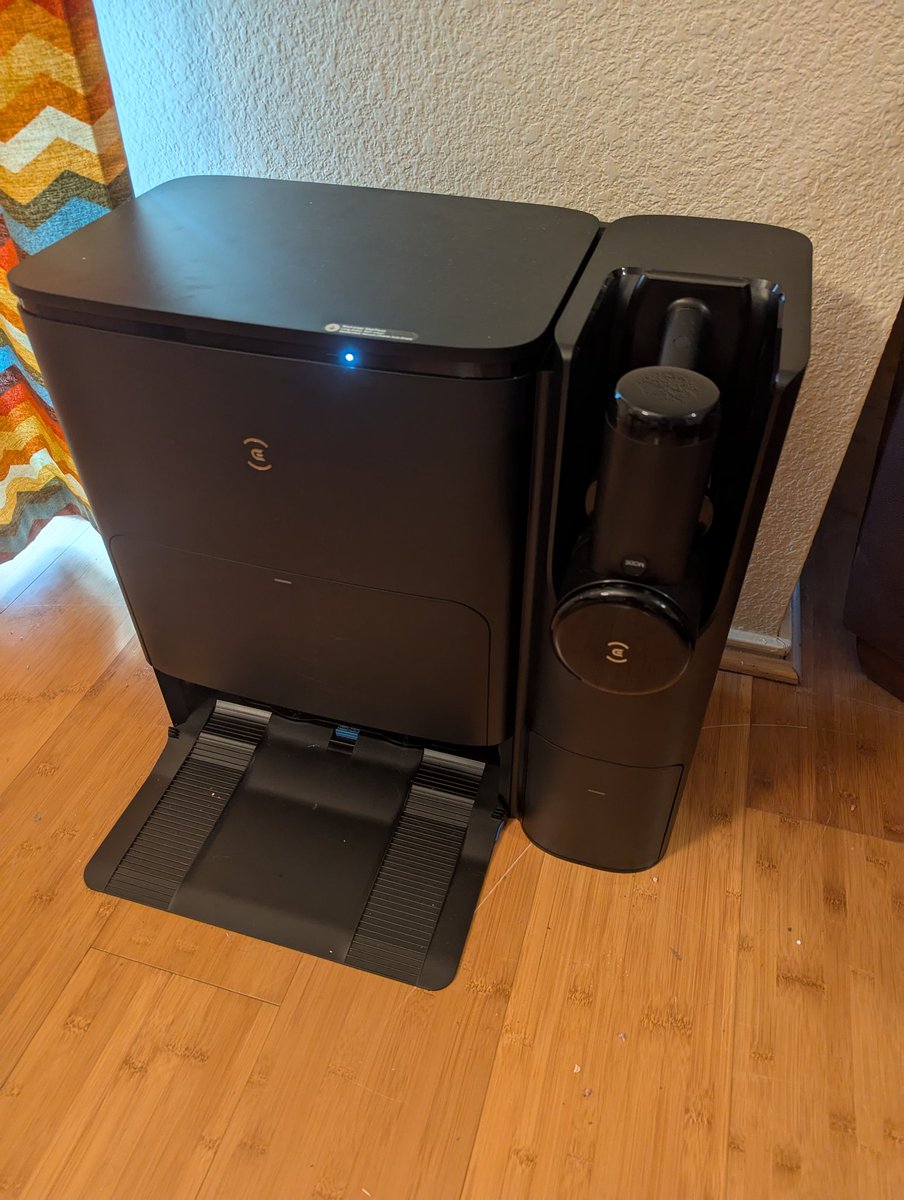 michelle_hertz's tweet photo. Thank you @Tryazon and #ecovacs for letting us try this amazing vacuum and mop. This is going to save me so much time. With having a dog and a busy job it is hard to have time to mop. The app and set up were very user friendly. #trydeebot30 #tryazonecovacs #tryazon https://t.co/qrci8ve3Cg