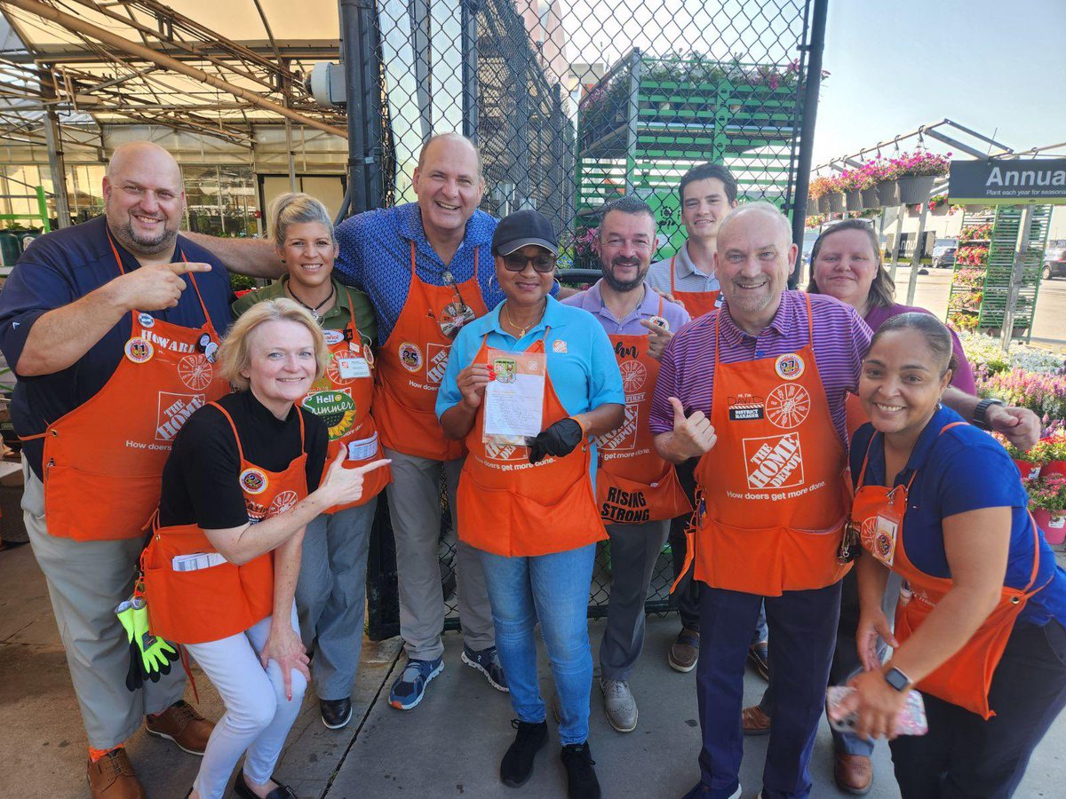 Mrs. Debra got recognized from RVP, DM and SM las week, she is a great 27 years Home Depot Associate. Thank you for all you do! <a href="/JohnMorenoHD/">John Moreno</a> <a href="/BohannonTodd/">Todd Bohannon</a> <a href="/tashasmithasds/">Tasha Smith</a> <a href="/thdtunya/">Tunya Williams</a> <a href="/KarinyThomas2/">Kariny Thomas MASM 🇩🇴🇩🇴@ 0128 Conyers</a> <a href="/SharptonDavid/">David Sharpton</a> <a href="/LisaSpe22074022/">Lisa Speer</a>