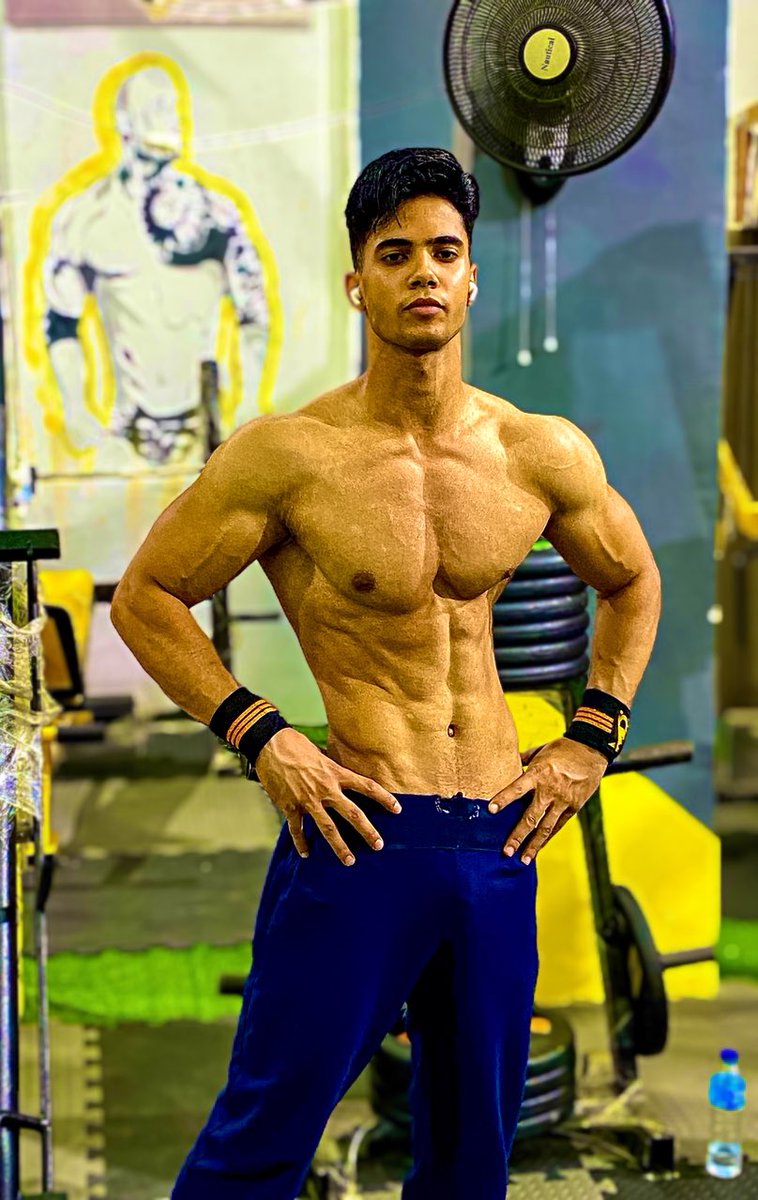 mo3wiss's tweet photo. 🔥💪 https://t.co/QBFRsqGEgb