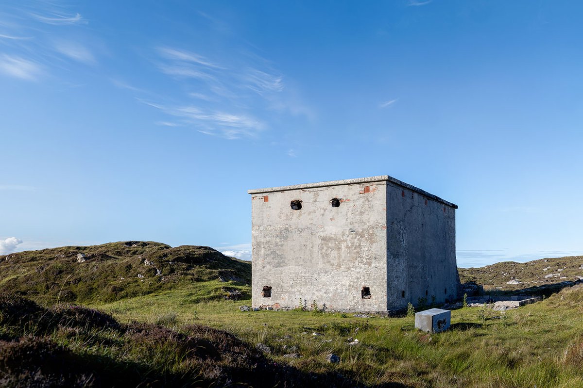 Rodel, Isle of Harris, July 2024.
Built to house standby power supply for World War 2 early warning radar system.