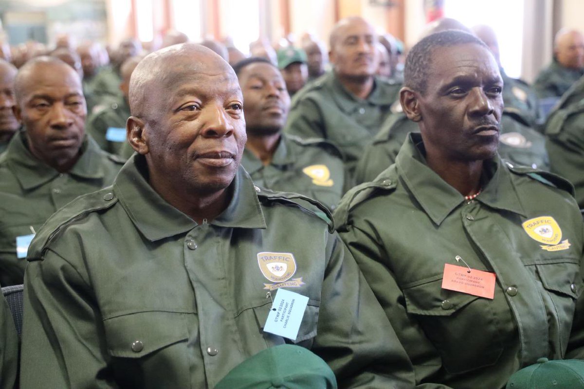 Panyaza Lesufi tweet media