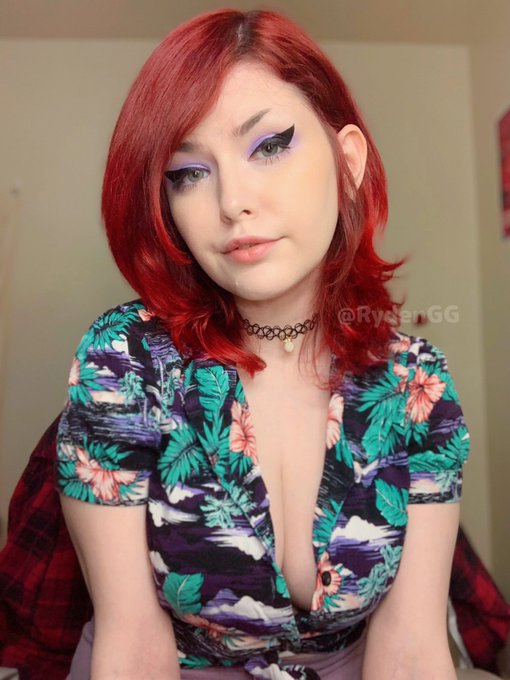 no thoughts ✨ head full of super mario sunshine soundtrack ☀️🌸 https://t.co/BVnfki8HiS<a href="/tag/apclips"class="tags"><span>#apclips</span></a>