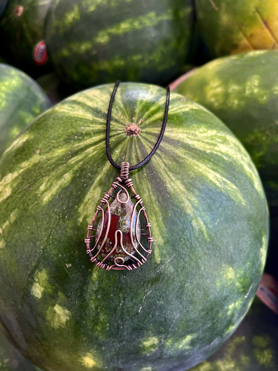 earthwindwire's tweet photo. hello friends! will be adding a new watermelon pendant to the free p@lestine collection this saturday stay tuned 🍉✨🇵🇸 proceeds to @iFCharityUK https://t.co/1Bjm2PE4J7