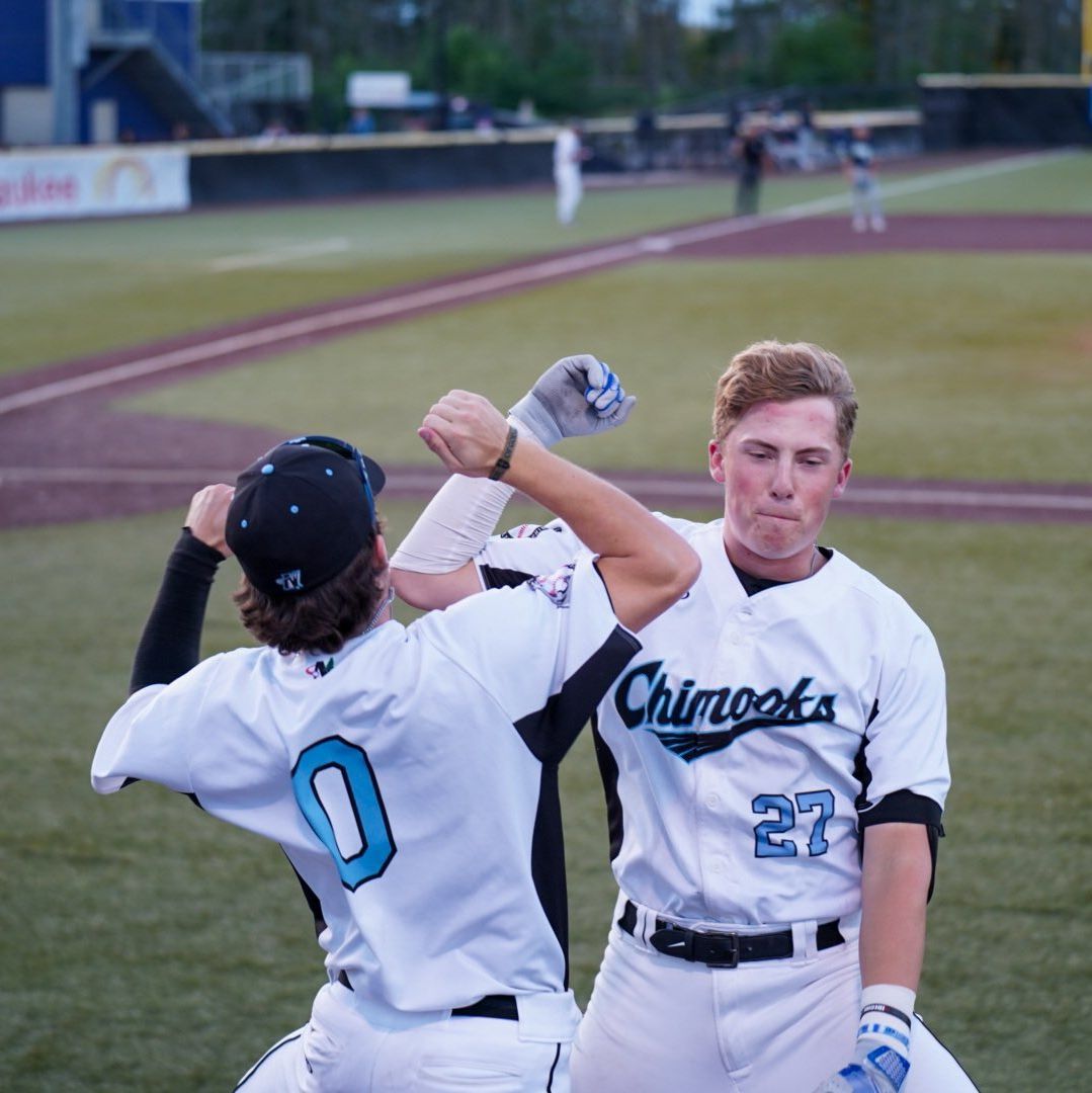 Expected to play bigger roles for <a href="/UKBaseball/">Kentucky Baseball</a> in 2025, <a href="/GrifCameron15/">Griffin Cameron</a> and <a href="/EHindle_27/">Ethan Hindle</a> have hit the ground running with the <a href="/LS_Chinooks/">Lakeshore Chinooks</a> in the <a href="/NWLbaseball/">Northwoods League Baseball</a>.

<a href="/PatrickEbert44/">Patrick Ebert</a> has more on the duo ⤵️ 

🔗 buff.ly/3S1qtOx