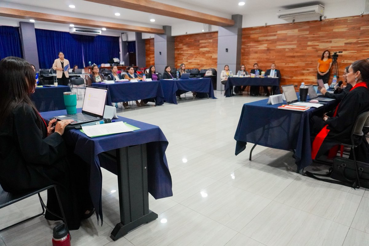 Escuela de Posgrados UEES tweet media