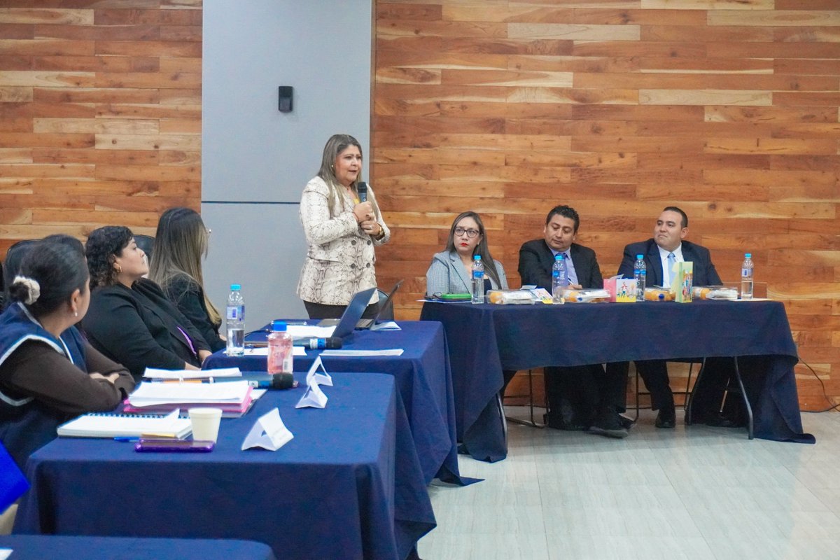 Escuela de Posgrados UEES tweet media
