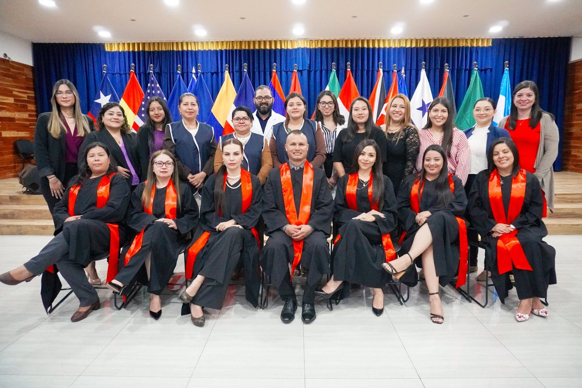 Escuela de Posgrados UEES tweet media