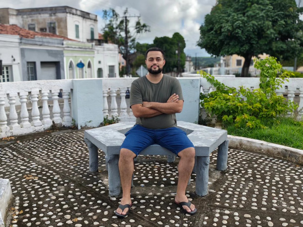 dantasjames1's tweet photo. Não sou o melhor dos modelos, mas eis o modo retrato do Edge 50 Ultra em ação. Fotos por @caroljefferya simulando as lentes 85mm, 50mm, 35mm e 24mm 📸
#edge50ultra #hellomoto #motofoto #motorolaedge #edge50series #shotonsnapdragon #snapdragon8sgen3 #retrato #desfoque #portrait https://t.co/8XDTQddrEa