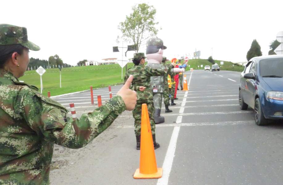 BoyacaLEinforma's tweet image. La Primera Brigada del #Ejército Nacional, en el marco del Plan Operacional Ayacucho, ha intensificado sus #esfuerzos durante el primer semestre de 2024 para garantizar la seguridad en el departamento de #Boyacá. A través de diversas operaciones...

boyacaleinforma.com/?p=21633