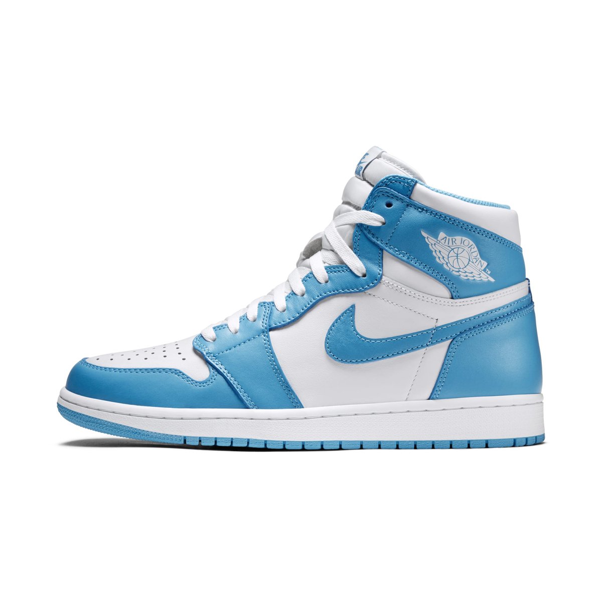 houseofheat's tweet photo. Air Jordan 1 High OG "UNC Reimagined" Releasing Summer 2025 🥶

DETAILS: https://t.co/DJaWIryuUt

*2015 release pictured https://t.co/hSWRiywsP6