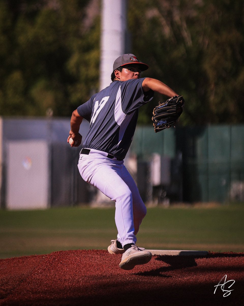 iquintero_11's tweet photo. Had so much fun playing in the @PSCL2024 great memories and experiences. Glad I met a bunch of different players and coaches while being there and couldn’t have asked for a different group of guys #bootleggers (got stolen by the Coyotes during playoffs) fun while it lasted https://t.co/TeGU7iRcje
