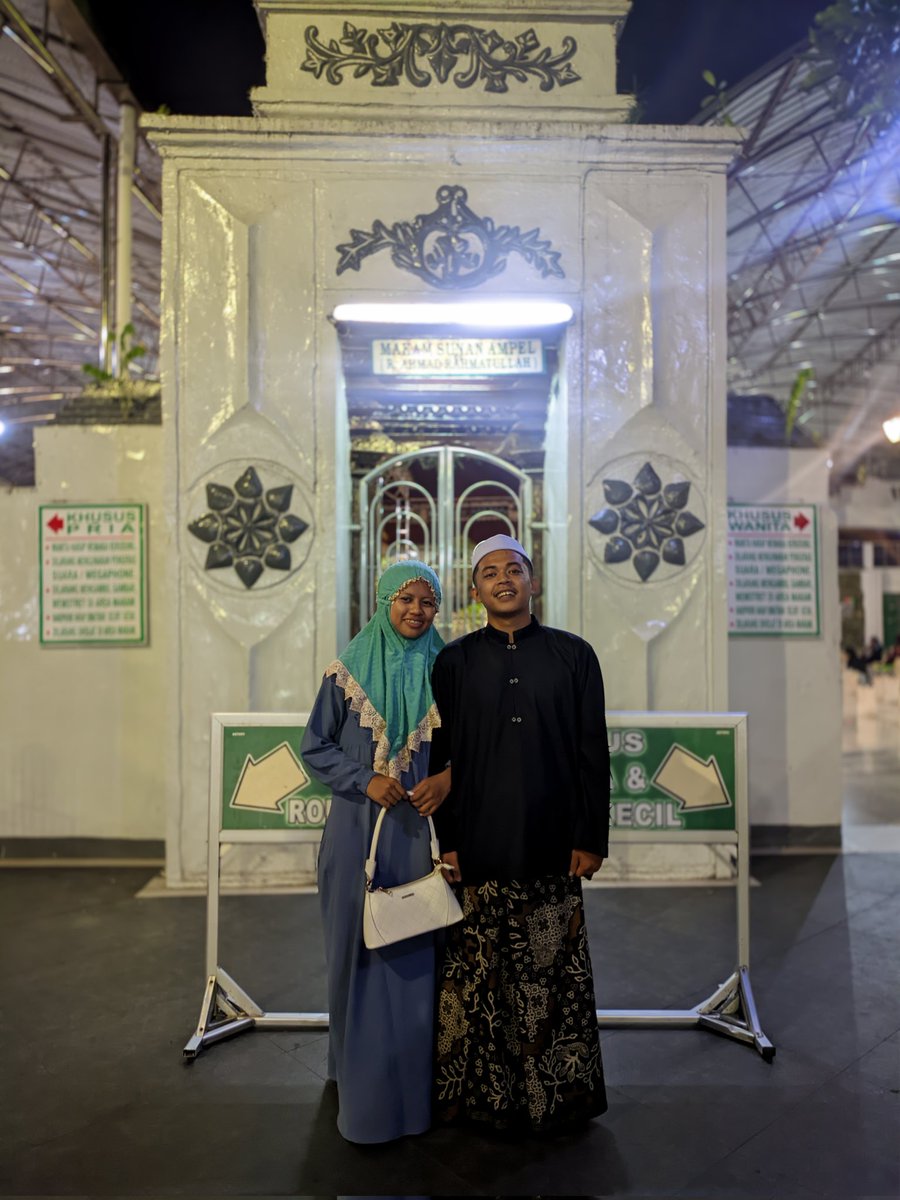 miill2k's tweet photo. Menikahlah dengan seseorang yang akan membuatmu jatuh cinta kepada Allah setiap hari.

(Ning Sheila Hasina) https://t.co/VoCKuCFSxD