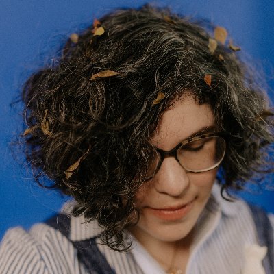 ToonHive's tweet photo. Happy 37th birthday to the talented ‘Steven Universe’ creator Rebecca Sugar. https://t.co/eG5TG6zOIf