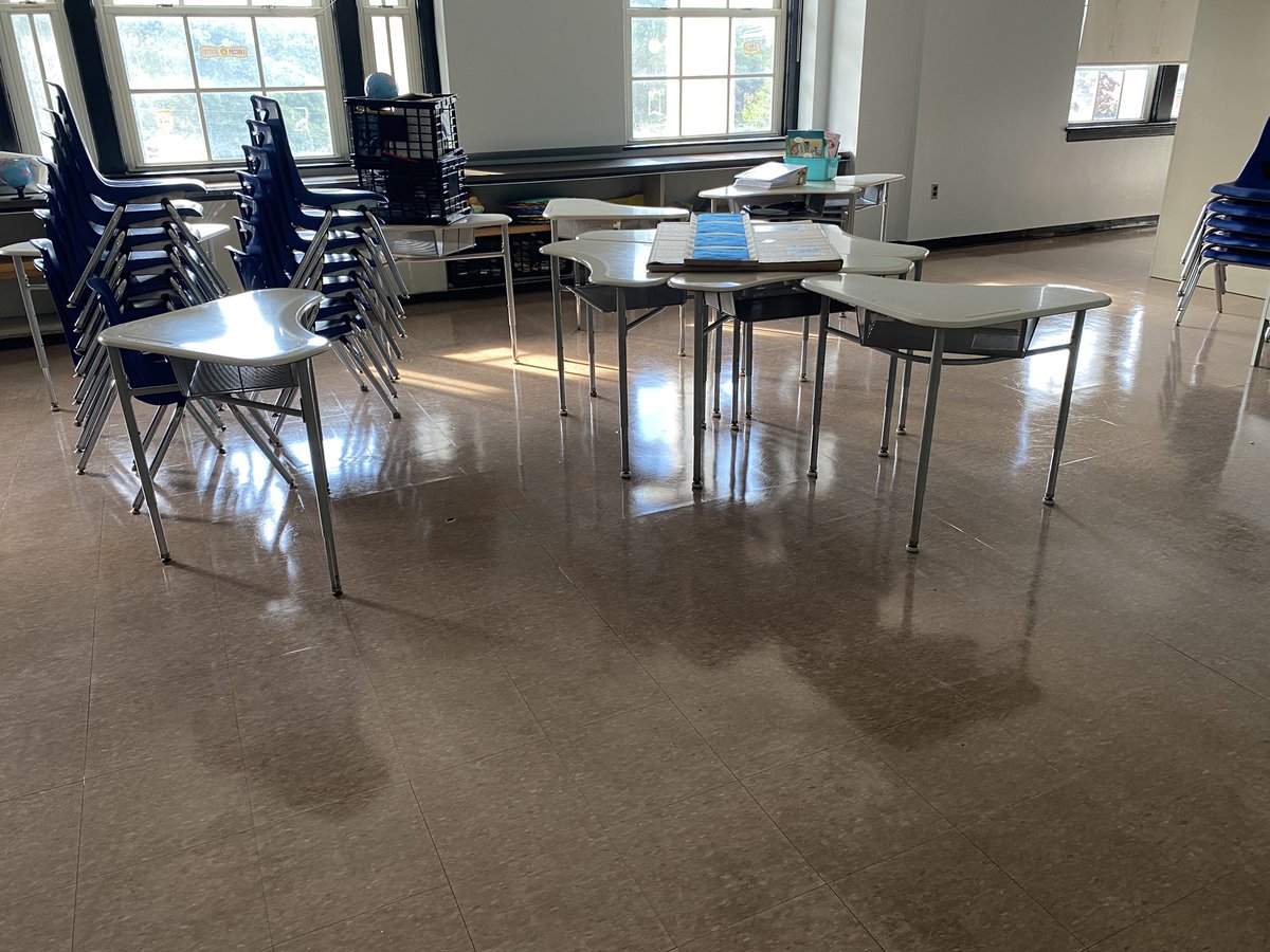 j_csd's tweet photo. Who are the hallway and classroom heroes during summer?
That is easy, Building Custodians.
They work tirelessly to clean and polish our schools, so they are beautfiul when staff and students return.
Today I caught up with some of the custodial crew at NCE.
#powerofwecsd https://t.co/WtsPJ1iHON