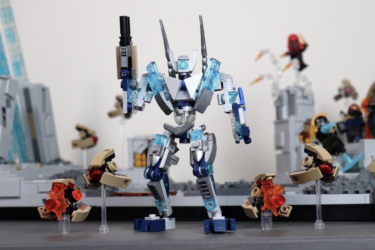 LM9Productions's tweet photo. Here’s a look at the Vault of Glass from #Destiny2 I built using LEGO. Complete with a full fireteam based off my clan members, DPS supers, exploding supplicants, and Atheon, Time’s Conflux!
#lego #Destiny2Art #AOTW #DestinyTheGame https://t.co/U3q8F5uuJS