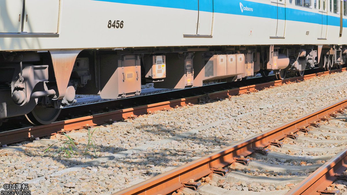 Princess_Liner's tweet photo. 鐵道マテリアルVol.323
小田急電鉄 8000形 サハ8456号車(2次車)
動画資料公開しました!(*'ω'*)
https://t.co/zuTW7U2svj
#鐵道マテリアル #鉄道資料 #小田急 #鉄道マテリアル #8256F #2次車 #サハ8456 #サハ8050 #小田急 https://t.co/yv8aZ2KSAJ