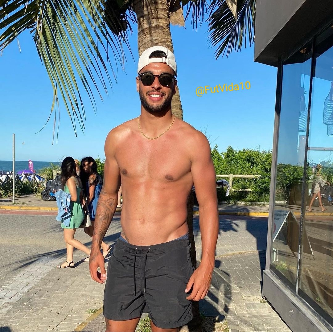 FutVida10's tweet photo. Acho o zagueiro Nathan Silva muito gostoso.

😋😋😋🔥🔥🔥

#Futebol #Soccer #Football #Pumas #Gostoso #Sexy #Zagueiro #NathanSilvaFV #NathanFV https://t.co/zQHM4bLHBK