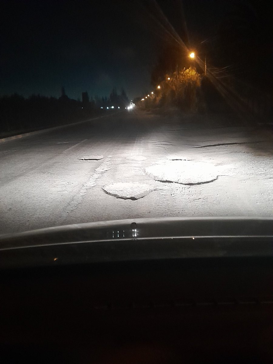 isabelgutierr21's tweet photo. Mira @munirancagua vengo a esta hra por Avenida Tuniche, cuándo se daran el tiempo de reparar  este camino? Cuándo el mal estado cause un grave accidente? Basta !!! Cada día esta peor la ciudad, sigue en el abandono!! Estamos cansad@s 🤬 de pedir mejoramiento y sin respuesta. https://t.co/UMxHJPBSUS