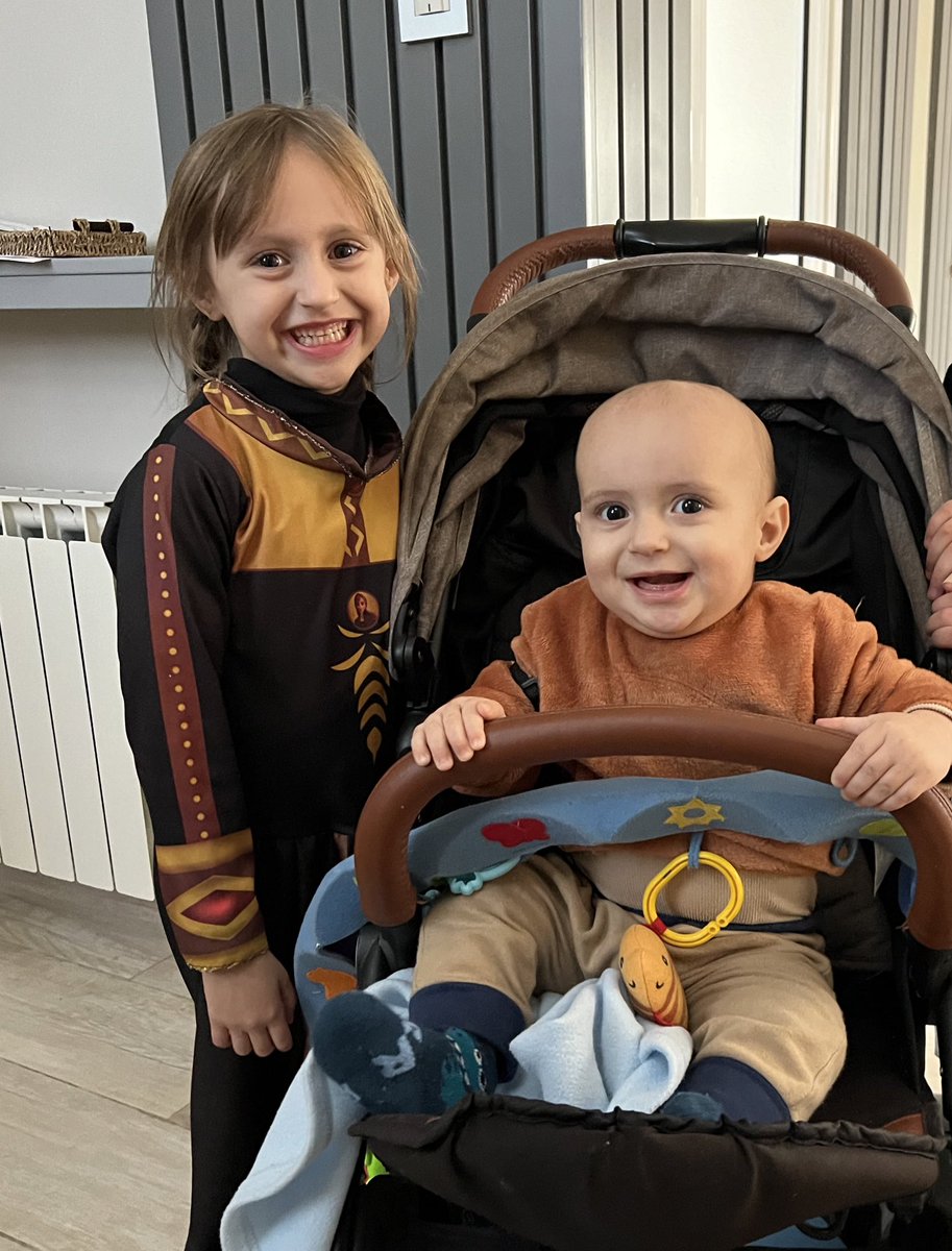 coopercita_'s tweet photo. No puedo creer que se pueda amar tanto. De verdad no sabía q se podía sentir tanto por los hijos… es increíble #locadeamor https://t.co/E2650Euan4