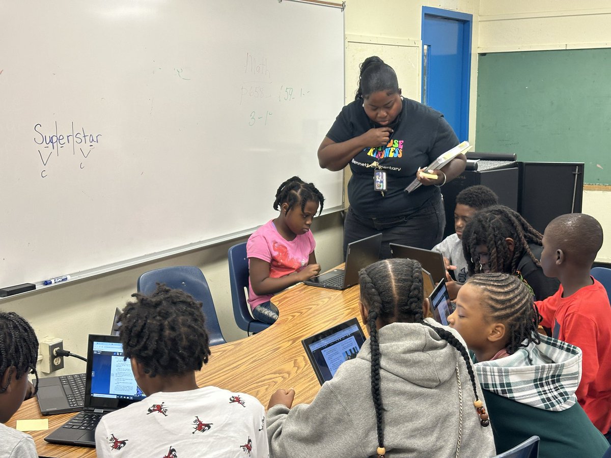 DrJTimmons_'s tweet photo. Always excited to conduct classroom visits to observe the great teaching and learning that’s occurring at Broadview ES this summer! 

 @MISSEDUC8OR #broadviewelementary @browardschools @browardcentral https://t.co/M6QYiUP0Bc