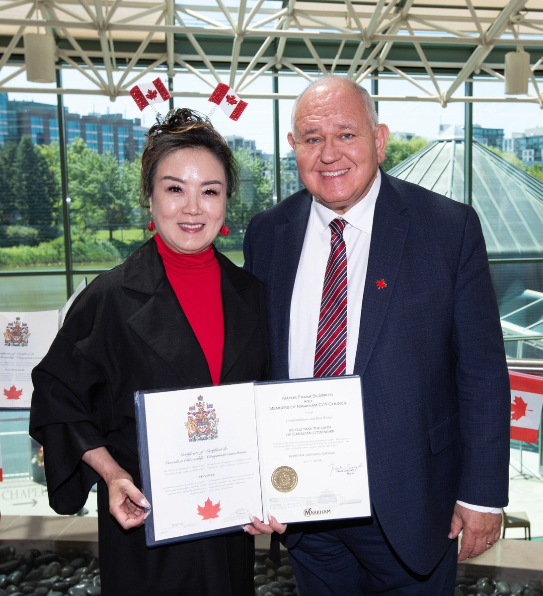 frankscarpitti's tweet image. Started with the citizenship ceremony, Congratulations to the 47 newest Canadian citizens who took the Oath of Citizenship at the Markham Civic Centre! 🇨🇦 

#citizenshipceremony #CanadaDay #Markham #Community