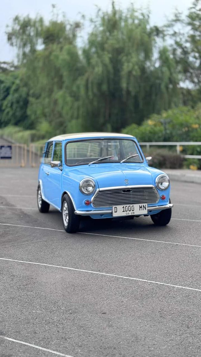 HoldenKlasik's tweet photo. FOR SALE ‼️
Mini Cooper MK III 1000cc th 1973 , Surat Lengkap Nopol Cantik , Pernik Full Original , AC dingin , Audio ada , Ban 4 baru semua , siap pakai 🔥

Lokasi solo (siap kirim seluruh Indonesia)
0821 3837 9921 https://t.co/vR0yBU0Emu