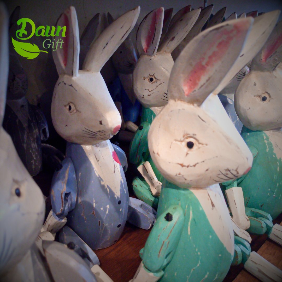 daungift's tweet image. Cute little rabbit made from wood, with array of color to choose from. Each one was meticulously carved and painted by hand.
Worldwide shipping, for more information, feel free to visit our website daun.gift #daungift #handicraft #rabbittoy
