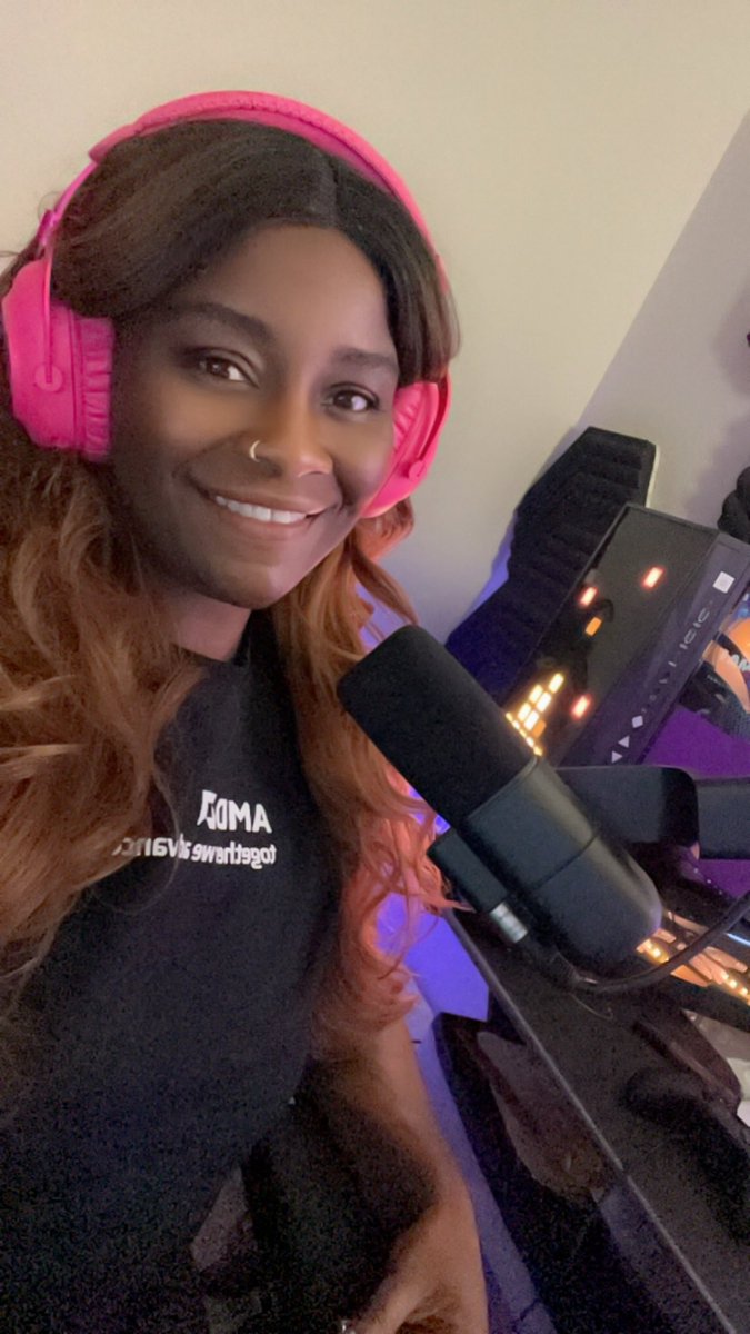 Live for a quickie on Twitch 💜🫶🏾