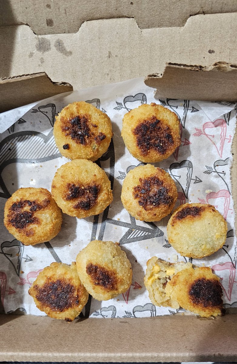 El Bicho tweet media