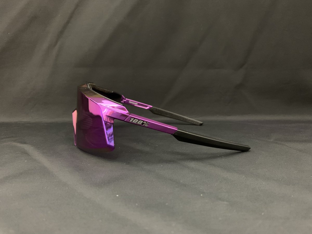 info42648043's tweet photo. 100percent
AEROCRAFTのニューカラー入荷😄

フィット感とレンズの光り具合が半端ない☝️

【AERO CRAFT】
Gloss Purple Chrome
(Purple Multilayer Lens) 

#すみれスポーツ #100%サングラス#100percent #sportperformance #suglasses #スポーツサングラス #mlb #aerocraft #エアロクラフト #32890 https://t.co/chq2sclU5F
