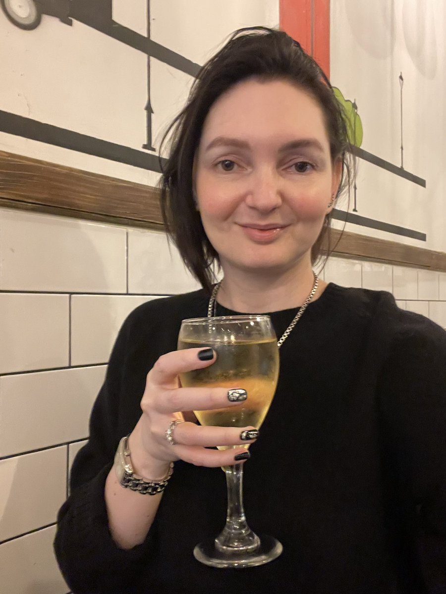 tsiganichka's tweet photo. #fishandchips but also it’s definitely #wine o clock I’M IN #LONDON - where should I go!? https://t.co/Z0GQ57sUZG