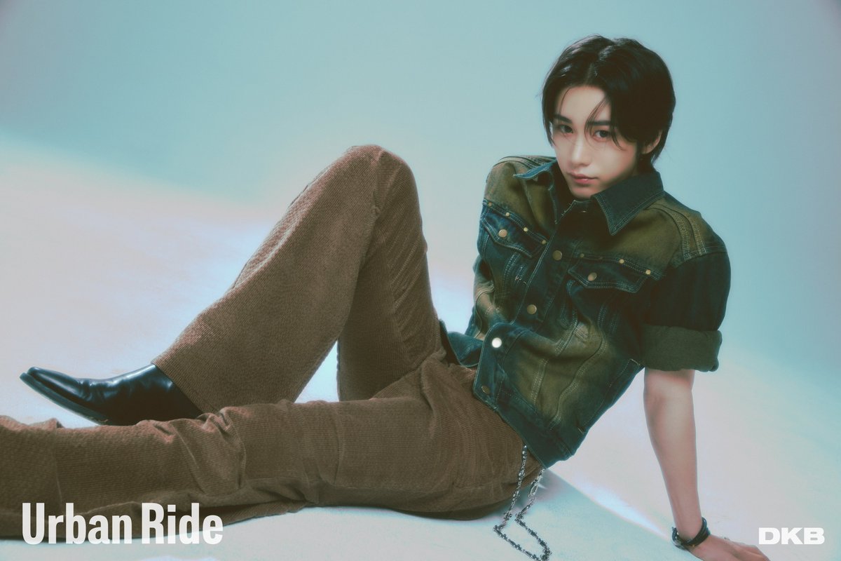 DKB_BRAVE's tweet photo. DKB the 8th Mini Album
[𝐔𝐫𝐛𝐚𝐧 𝐑𝐢𝐝𝐞]

𝘊𝘖𝘕𝘊𝘌𝘗𝘛 𝘗𝘏𝘖𝘛𝘖 𝙐𝙧𝙗𝙖𝙣 𝙫𝙚𝙧.
#룬 #LUNE

2024.07.17. 6PM (KST)

#다크비 #DKB #UrbanRide #FlirtingX
#20240717_6PM https://t.co/DQ56Xy1LB3