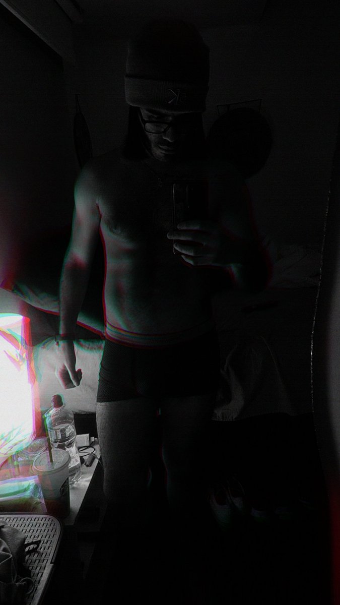 ExerRojas's tweet photo. At night https://t.co/Smx9IpL2U1