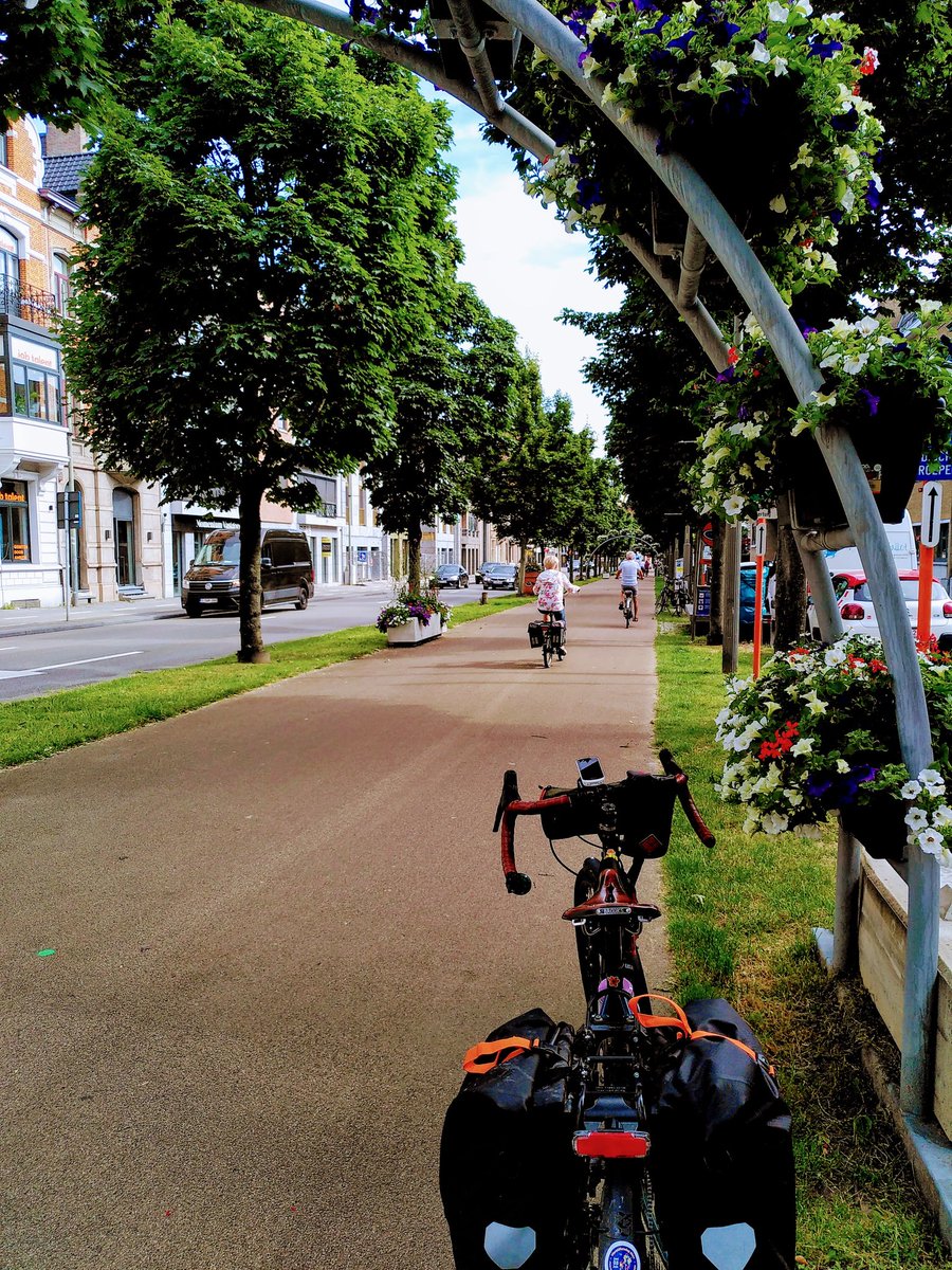 La nomade sédentaire tweet media