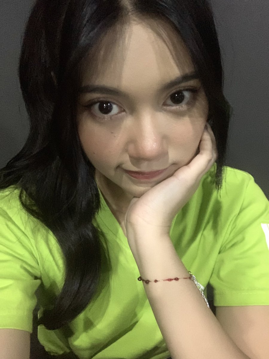 After waiting for a long time, that day will soon come and our previous sadness will turn into a beautiful smile.

#OurLoveToIndira
#DiReason
<a href="/SP_IndiraJKT48/">.</a>