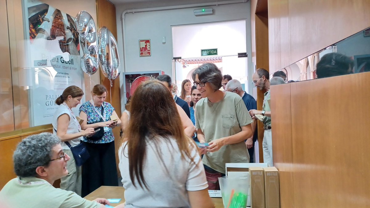 economieslocals's tweet photo. 🔛 Avui som al #PatiManning, on aquest matí celebrem el 30è aniversari de la Xarxa d'Observatoris del Desenvolupament Econòmic Local amb la jornada 1994-2024: 30 anys d'observació socioeconòmica.

#XODEL30anys https://t.co/qx0sSRNBC1