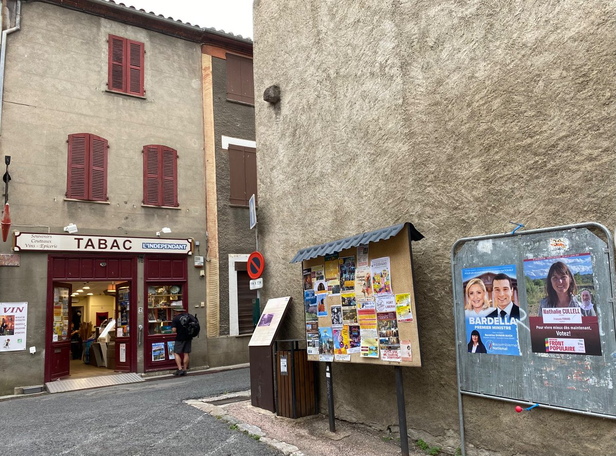 RicardMoren's tweet image. #hamlets research @UABBarcelona:
After elections, now time for reflection(s) in the #FrenchPyrenees?:
Is this “a lesson of bare-knuckles politics, as Shakespeare understood it”? [Greenblatt, S. (2018) Tyrant. Shakespeare on Politics, WW Norton &amp;amp; Co., p. 171]
Or something else?…