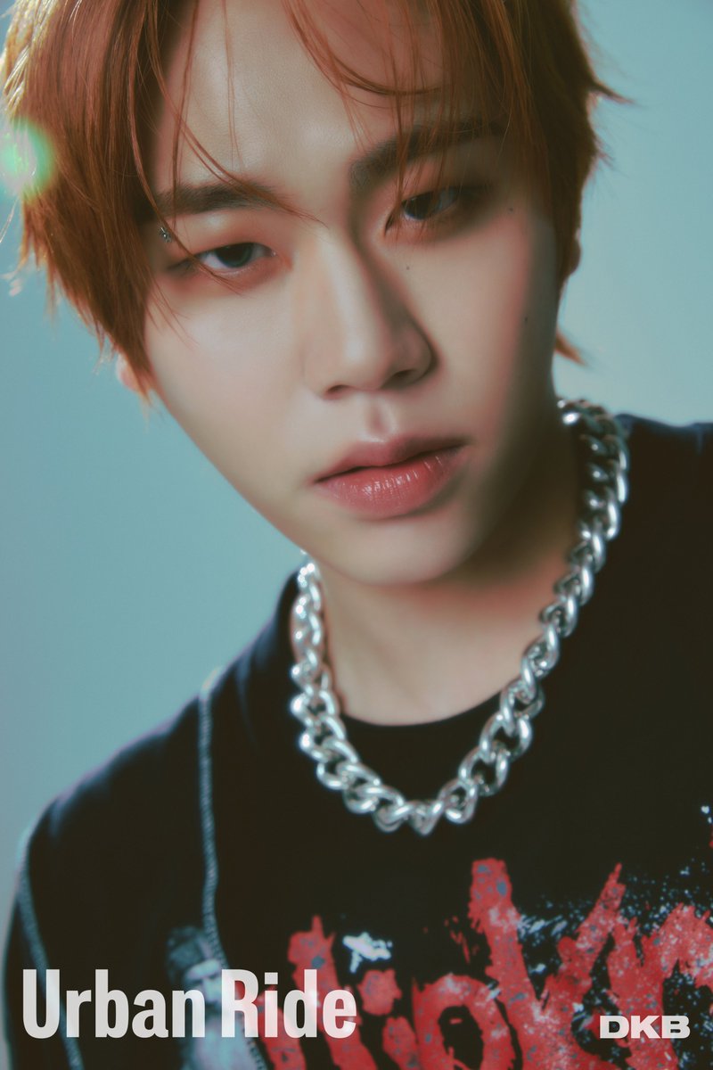 DKB_BRAVE's tweet photo. DKB the 8th Mini Album
[𝐔𝐫𝐛𝐚𝐧 𝐑𝐢𝐝𝐞]

𝘊𝘖𝘕𝘊𝘌𝘗𝘛 𝘗𝘏𝘖𝘛𝘖 𝙐𝙧𝙗𝙖𝙣 𝙫𝙚𝙧.
#GK #지케이

2024.07.17. 6PM (KST)

#다크비 #DKB #UrbanRide #FlirtingX
#20240717_6PM https://t.co/4HxND42dQd